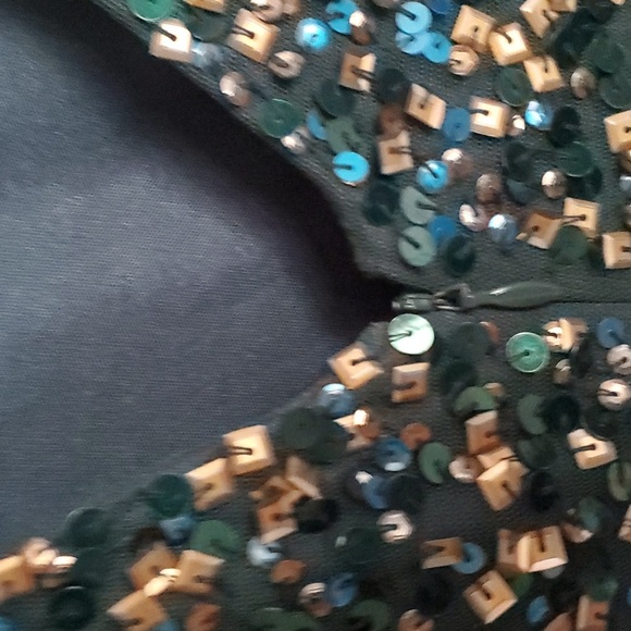 Aidan Mattox floor length gown size 6 - Picture 7 of 10